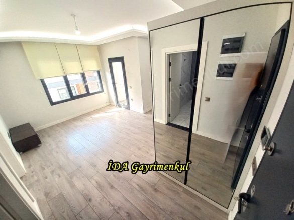 Altınoluk Mah. Edremit Satılık Daire |  1+1 Oda | 65M2 5.250.000Tl  Krediye Uygun  | 2. Kat | Klima | 1 Banyo | 1 Yatak Odası Resim-2