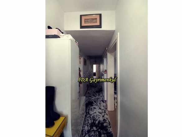 idadan Altınoluk Merkezde Denize Yürüme Mesafesinde Satılık Daire 2+1 Bahçe Katı Edremit Mah