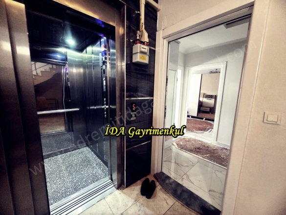 Kapıcıbaşı Mah. Edremit Satılık Daire |  2+1 Oda | 112M2 4.000.000Tl  Krediye Uygun  | 5. Kat | Doğalgaz(Kombi) | 2 Banyo | 2 Yatak Odası Resim-1