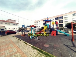 Edremit Hamidiye Mah. Satılık Daire 3+1 135 M2 | 3. Kat | Doğalgaz(Kombi) | 1 Banyo | 3 Yatak Odası