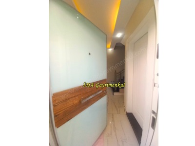 İdadan Edremit Narlıda Denize Yakın Havuzlu Lüks Sitede Satılık Villa 3+1 Narlı Mah