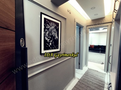 İdadan Edremit Cennetayağında Müstakil Tadında Cadde Üzeri Satılık Daire 3+1 Cennetayağı Mah