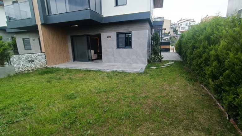 Karaova Mah. Kuşadası Satılık Müstakil Villa |  3+1 Oda | 152M2 12.750.000Tl | Villa | Yerden Isıtma | 3 Banyo | 3 Yatak Odası Resim-2