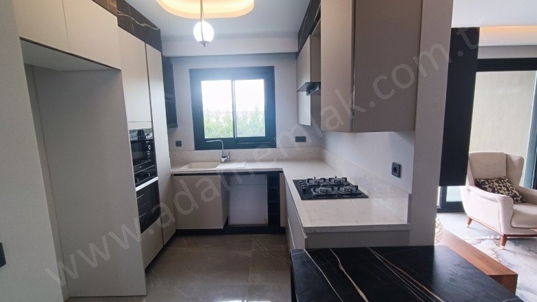 Karaova Mah. Kuşadası Satılık Müstakil Villa |  3+1 Oda | 152M2 12.750.000Tl | Villa | Yerden Isıtma | 3 Banyo | 3 Yatak Odası Resim-4