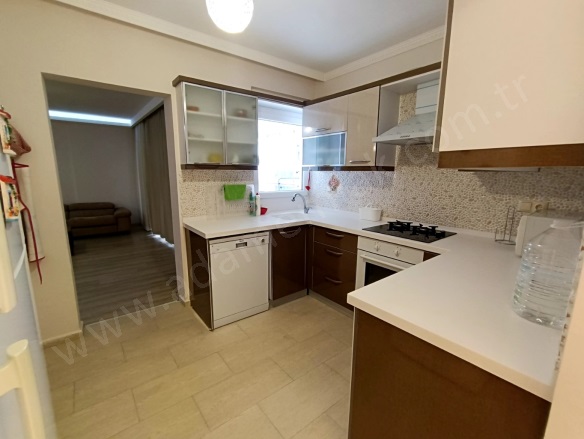 Değirmendere Mah. Kuşadası Satılık Daire |  3+1 Oda | 139M2 7.500.000Tl  Krediye Uygun  Eşyalı  | 4. Kat | Klima | 2 Banyo | 3 Yatak Odası Resim-5