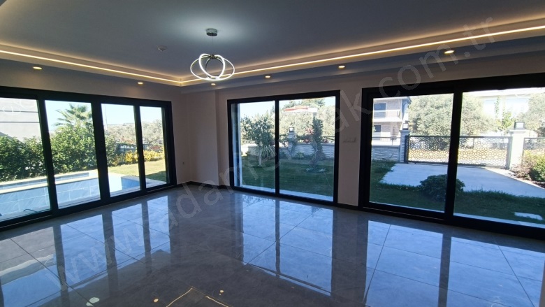 Davutlar Mah. Kuşadası Satılık Müstakil Villa |  4+1 Oda | 185M2 15.500.000Tl  Krediye Uygun  | Dubleks | Yerden Isıtma | 4 Banyo | 4 Yatak Odası Resim-2