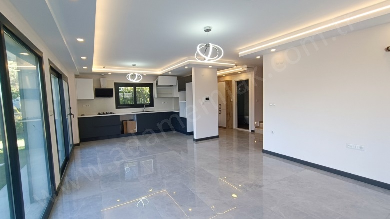 Davutlar Mah. Kuşadası Satılık Müstakil Villa |  4+1 Oda | 185M2 15.500.000Tl  Krediye Uygun  | Dubleks | Yerden Isıtma | 4 Banyo | 4 Yatak Odası Resim-3