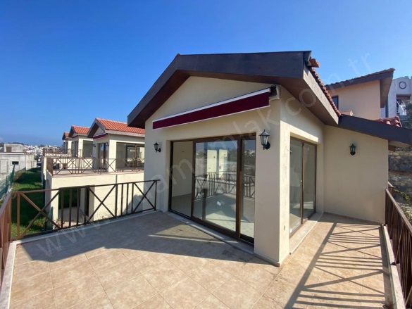 Kadınlar Denizi Mah. Kuşadası Satılık Villa |  3+1 Oda | 175M2 11.750.000Tl | Villa | Klima | 2 Banyo | 3 Yatak Odası Resim-2