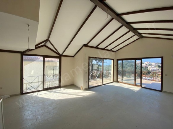 Kadınlar Denizi Mah. Kuşadası Satılık Villa |  3+1 Oda | 175M2 12.900.000Tl | Villa | Klima | 2 Banyo | 3 Yatak Odası Resim-4