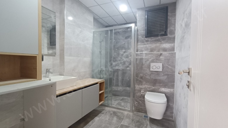 İkiçeşmelik Mah. Kuşadası Satılık Daire |  3+1 Oda | 140M2 9.500.000Tl | 1. Kat | Yerden Isıtma | 2 Banyo | 3 Yatak Odası Resim-5