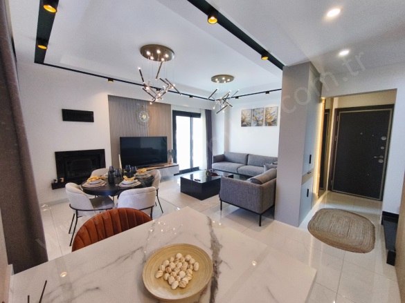 Davutlar Mah. Kuşadası Satılık Villa |  3+1 Oda | 150M2 14.250.000Tl  Krediye Uygun  | Villa Ve Müstakil | Klima | 3 Banyo | 3 Yatak Odası Resim-3