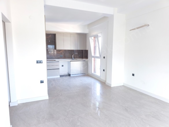 Değirmendere Mah. Kuşadası Satılık Daire |  2+1 Oda | 110M2 5.950.000Tl | 3. Kat | Yerden Isıtma | 2 Banyo | 2 Yatak Odası Resim-2