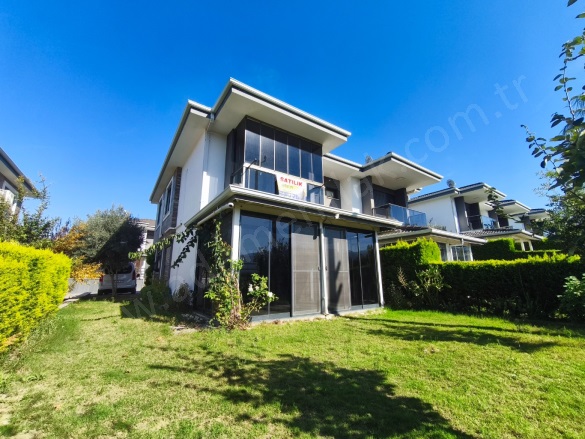 Soğucak Mah. Kuşadası Satılık Villa |  3+1 Oda | 150M2 9.650.000Tl | Villa | Klima | 3 Banyo | 3 Yatak Odası Resim-1