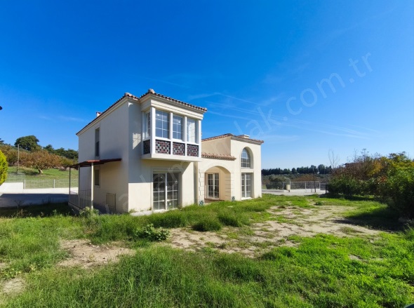 Caferli Mah. Kuşadası Satılık Müstakil Villa |  3+1 Oda | 278M2 18.500.000Tl  Krediye Uygun  | Villa Ve Müstakil | Yerden Isıtma | 3 Banyo | 2 Yatak Odası Resim-1