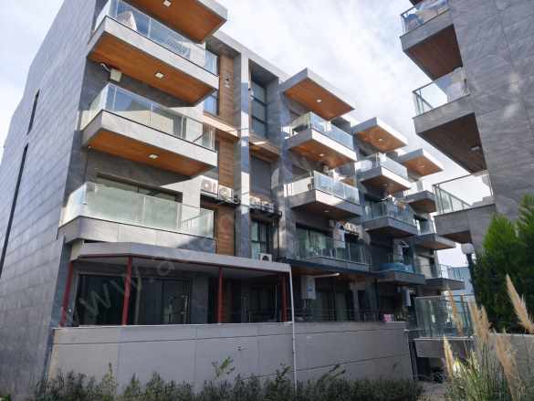 Kuşadası Ege Mah Ada Pier Sitesinde 1+1 Kiralık Daire