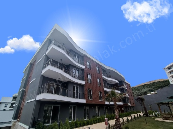 Değirmendere Mah. Kuşadası Satılık Daire |  3+1 Oda | 145M2 6.500.000Tl | 3. Kat | Yerden Isıtma | 2 Banyo | 3 Yatak Odası Resim-2