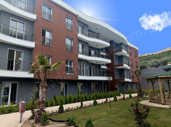 Değirmendere Mah. Kuşadası Satılık Daire |  3+1 Oda | 145M2 6.500.000Tl | 3. Kat | Yerden Isıtma | 2 Banyo | 3 Yatak Odası Resim-3
