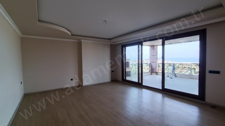 Kadınlar Denizi Mah. Kuşadası Satılık Daire |  3+1 Oda | 160M2 9.950.000Tl | 4. Kat | Yerden Isıtma | 2 Banyo | 3 Yatak Odası Resim-2