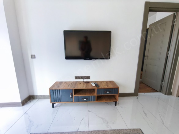 Ege Mah. Kuşadası Kiralık Daire |  1+1 Oda | 60M2 Aylık 35.000Tl  Krediye Uygun  Eşyalı  | 3. Kat | Doğalgaz(Kombi) | 1 Banyo | 1 Yatak Odası Resim-5