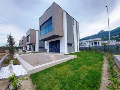 Kuşadası Güzelçamlıda Satılık Villa Site İçinde Havuzlu 3+1 Dubleks … Güzelçamlı Mah