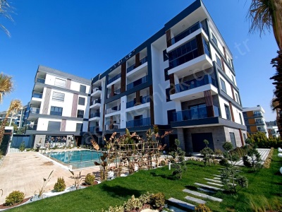 Kuşadasında Satılık Daire Havuzlu Sitede 2+1 … İkiçeşmelik Mah