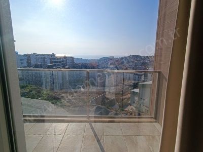 Kuşadası Satılık Daire Deniz Manzaralı 3+1 Değirmendere Mah