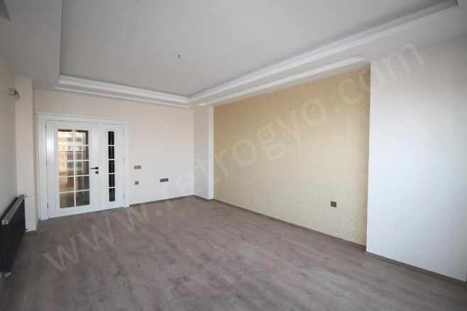 Retrodan 50 Yıl Mahde Tek Blok Site içi Tarz Tasarım 3+1 Satılık Daire Yenişehir Mah