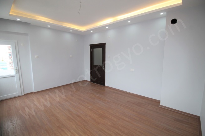 Batıkent Mah. Yenişehir Satılık Daire |  3+1 Oda | 160M2 3.600.000Tl  Krediye Uygun  | 10. Kat | Doğalgaz(Kombi) | 1 Banyo | 3 Yatak Odası Resim-1