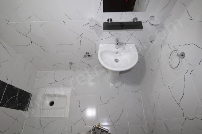 Batıkent Mah. Yenişehir Satılık Daire |  3+1 Oda | 160M2 3.600.000Tl  Krediye Uygun  | 10. Kat | Doğalgaz(Kombi) | 1 Banyo | 3 Yatak Odası Resim-2