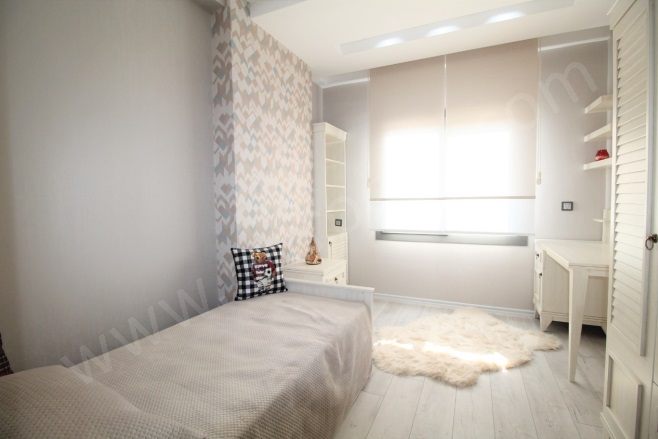 Afetevler Mah. Yenişehir Satılık Daire |  3+1 Oda | 160M2 9.000.000Tl  Krediye Uygun  | 1. Kat | Doğalgaz(Kombi) | 2 Banyo | 3 Yatak Odası Resim-5