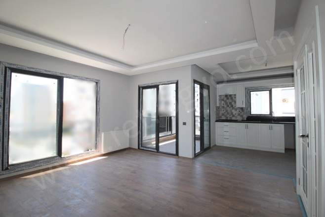 Mustafa Kemal Mah. Toroslar Satılık Daire |  2+1 Oda | 140M2 5.150.000Tl  Krediye Uygun  | 6. Kat | Doğalgaz(Kombi) | 2 Banyo | 2 Yatak Odası Resim-4