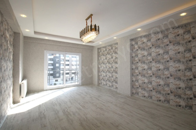 Kuyuluk Mah. Mezitli Satılık Daire |  4+1 Oda | 200M2 8.000.000Tl  Krediye Uygun  | 2. Kat | Doğalgaz(Kombi) | 2 Banyo | 4 Yatak Odası Resim-2