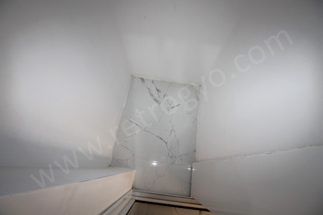 Kuyuluk Mah. Mezitli Satılık Daire |  4+1 Oda | 200M2 8.000.000Tl  Krediye Uygun  | 2. Kat | Doğalgaz(Kombi) | 2 Banyo | 4 Yatak Odası Resim-5
