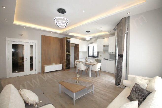 Merkez Mah. Mezitli Satılık Daire |  3+1 Oda | 190M2 6.500.000Tl  Krediye Uygun  | 1. Kat | Kat Kaloriferi | 2 Banyo | 3 Yatak Odası Resim-2