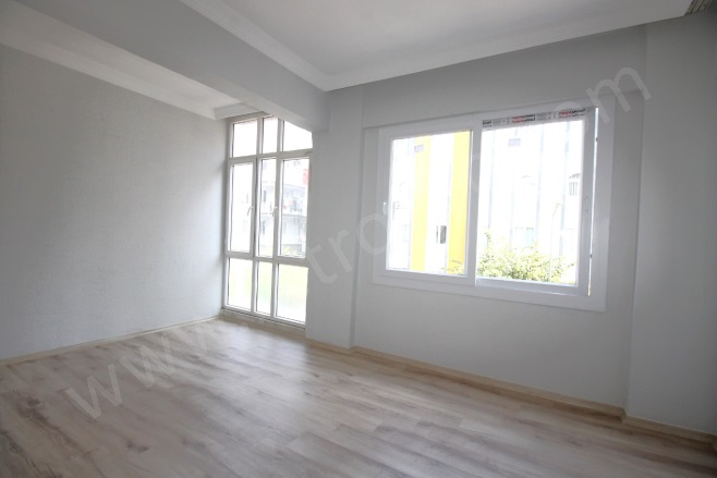 Cumhuriyet Mah. Yenişehir Satılık Daire |  3+1 Oda | 170M2 2.900.000Tl  Krediye Uygun  | 2. Kat | Klima | 1 Banyo | 3 Yatak Odası Resim-5