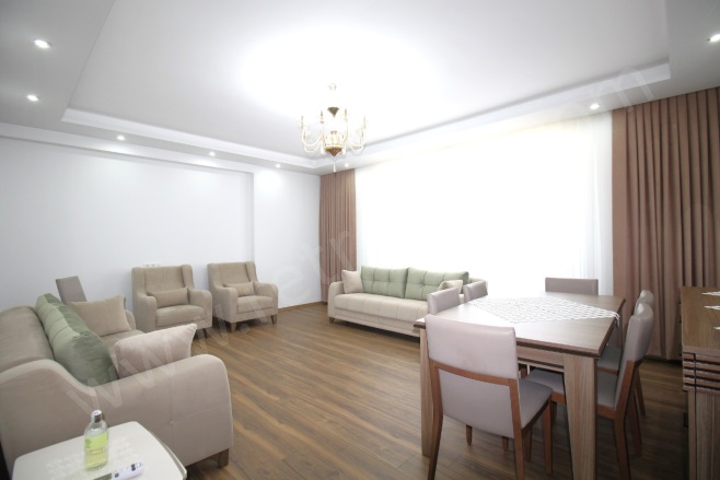 Portakal Mah. Toroslar Satılık Daire |  4+1 Oda | 200M2 9.700.000Tl  Krediye Uygun  | 10. Kat | Doğalgaz(Kombi) | 2 Banyo | 4 Yatak Odası Resim-1