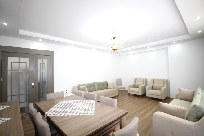 Portakal Mah. Toroslar Satılık Daire |  4+1 Oda | 200M2 9.700.000Tl  Krediye Uygun  | 10. Kat | Doğalgaz(Kombi) | 2 Banyo | 4 Yatak Odası Resim-2