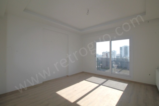 Merkez Mah. Mezitli Satılık Daire |  5+1 Oda | 230M2 13.000.000Tl  Krediye Uygun  | 8. Kat | Doğalgaz(Kombi) | 2 Banyo | 5 Yatak Odası Resim-1