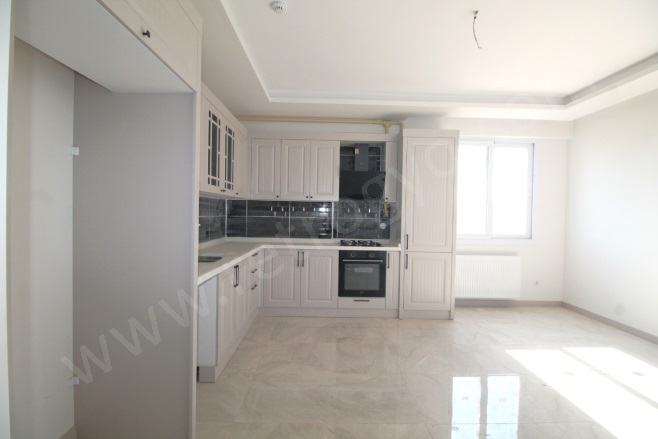 Merkez Mah. Mezitli Satılık Daire |  5+1 Oda | 230M2 13.000.000Tl  Krediye Uygun  | 8. Kat | Doğalgaz(Kombi) | 2 Banyo | 5 Yatak Odası Resim-3