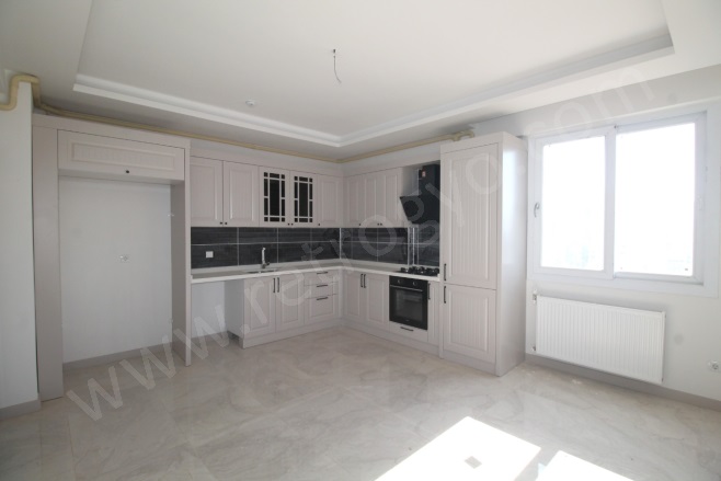 Merkez Mah. Mezitli Satılık Daire |  5+1 Oda | 230M2 13.000.000Tl  Krediye Uygun  | 8. Kat | Doğalgaz(Kombi) | 2 Banyo | 5 Yatak Odası Resim-4