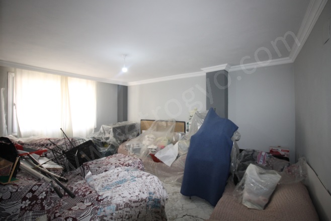 Gündoğdu Mah. Akdeniz Satılık Bina |  2+1 Oda | 100M2 4.500.000Tl  Krediye Uygun  | Müstakil | Klima | 1 Banyo | 1 Yatak Odası Resim-3