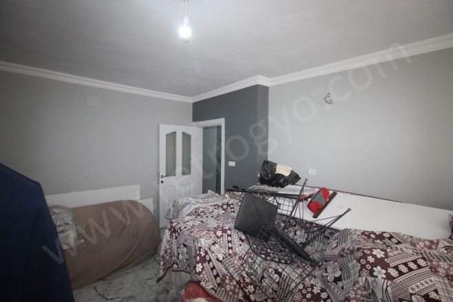 Gündoğdu Mah. Akdeniz Satılık Bina |  2+1 Oda | 100M2 4.500.000Tl  Krediye Uygun  | Müstakil | Klima | 1 Banyo | 1 Yatak Odası Resim-4