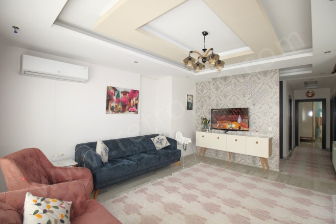 Batıkent Mah. Yenişehir Satılık Daire |  3+1 Oda | 170M2 5.500.000Tl  Krediye Uygun  | 2. Kat | Doğalgaz(Kombi) | 2 Banyo | 3 Yatak Odası Resim-1