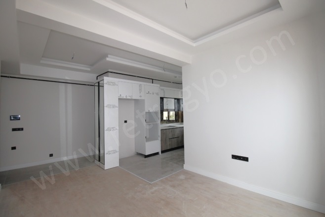 Çiftlikköy Mah. Yenişehir Satılık Daire |  2+1 Oda | 90M2 3.750.000Tl  Krediye Uygun  Eşyalı  | 3. Kat | Doğalgaz(Kombi) | 1 Banyo | 2 Yatak Odası Resim-2