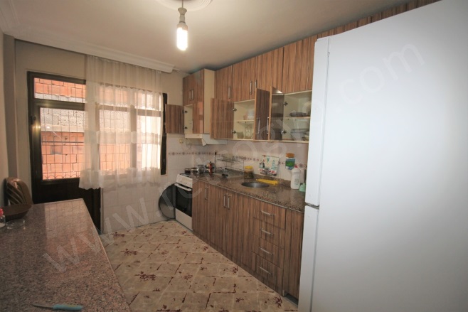 Osmaniye Mah. Toroslar Satılık Daire |  3+1 Oda | 180M2 2.600.000Tl  Krediye Uygun  | 1. Kat | Klima Resim-3