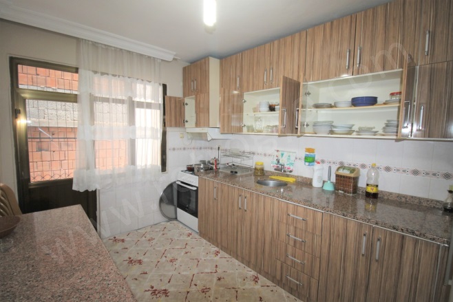 Osmaniye Mah. Toroslar Satılık Daire |  3+1 Oda | 180M2 2.600.000Tl  Krediye Uygun  | 1. Kat | Klima Resim-4
