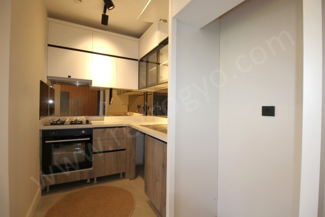 Çiftlikköy Mah. Yenişehir Satılık Daire |  3+1 Oda | 120M2 5.000.000Tl  Krediye Uygun  | 2. Kat | Doğalgaz(Kombi) | 2 Banyo | 3 Yatak Odası Resim-3