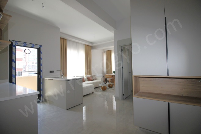 Çiftlikköy Mah. Yenişehir Satılık Daire |  1+1 Oda | 70M2 3.250.000Tl  Krediye Uygun  | 1. Kat | Doğalgaz(Kombi) | 1 Banyo | 1 Yatak Odası Resim-1