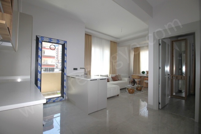 Çiftlikköy Mah. Yenişehir Satılık Daire |  1+1 Oda | 70M2 3.400.000Tl  Krediye Uygun  | 1. Kat | Doğalgaz(Kombi) | 1 Banyo | 1 Yatak Odası Resim-3