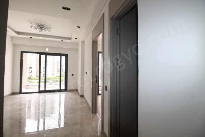 Retrodan Yaşar Doğu Caddesinde Yatırımlarınızı Doğru Yapacağınız Lüks 1+1 Satılık Daire Mezitli Akdeniz Mah